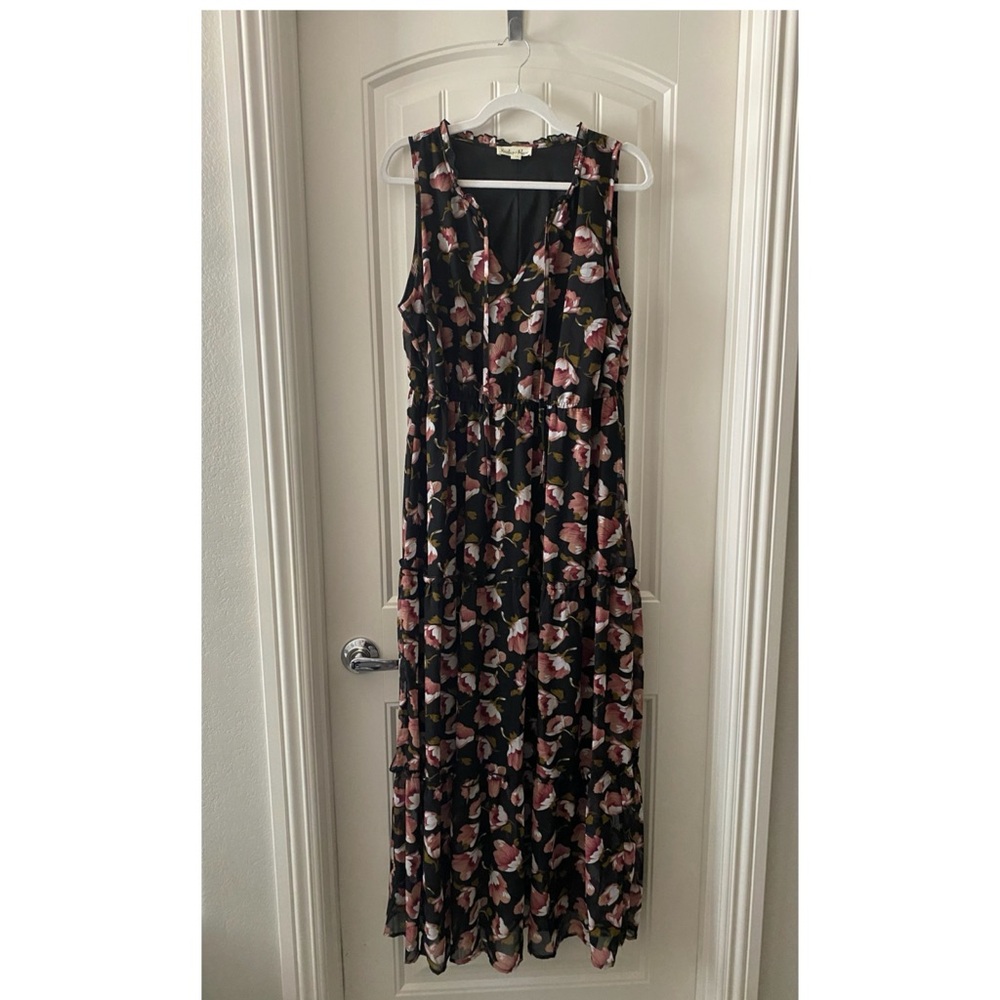 Floral Sleeveless Maxi Dress